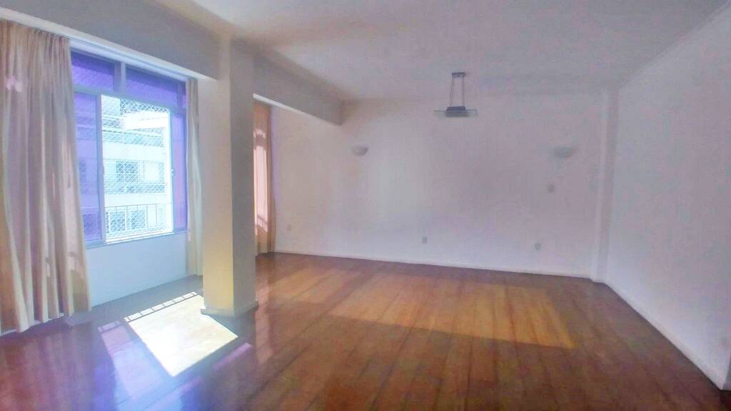 Apartamento para alugar com 3 quartos, 200m² - Foto 5