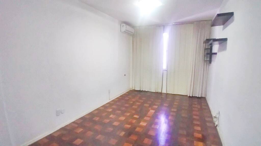 Apartamento para alugar com 3 quartos, 200m² - Foto 14