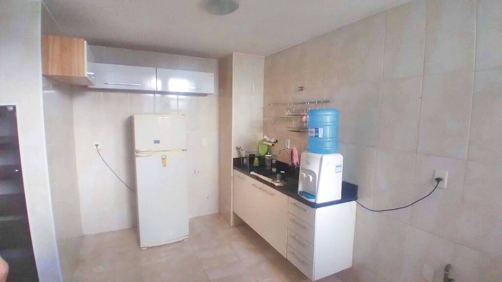 Apartamento para alugar com 3 quartos, 200m² - Foto 19
