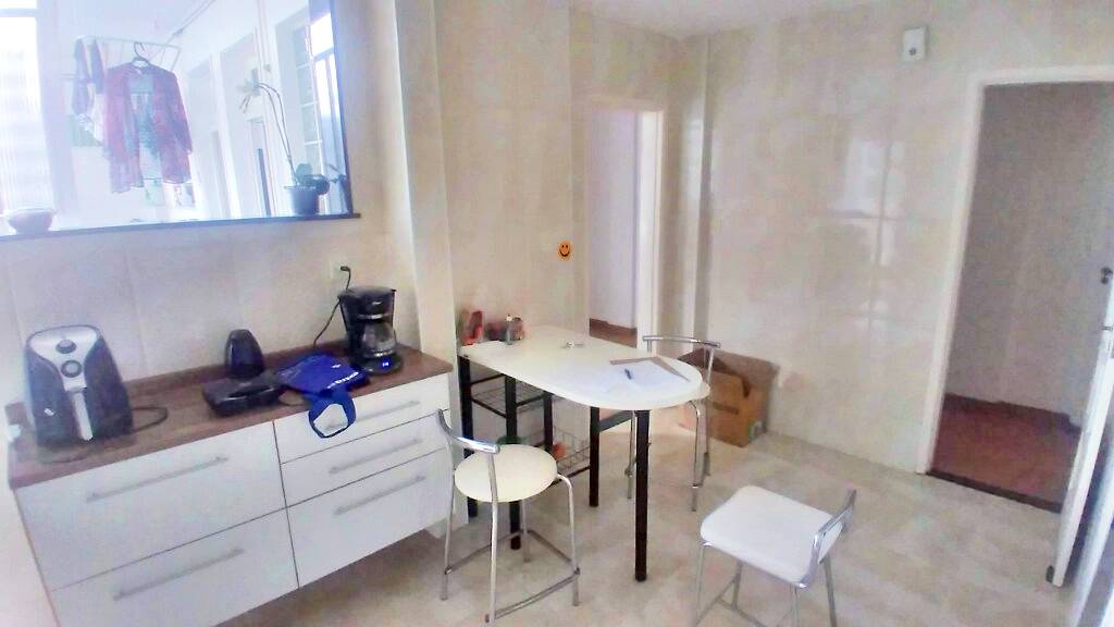 Apartamento para alugar com 3 quartos, 200m² - Foto 20
